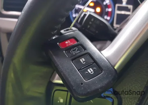 2015 Toyota Highlander Xle V6 from USA, damaged, VIN 5TDJKRFH5FS075928